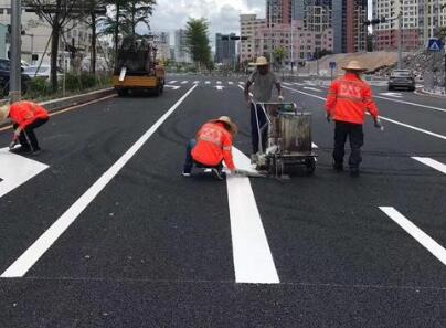 熱熔標(biāo)線施工溫度要求？道路標(biāo)線施工廠家為你介紹